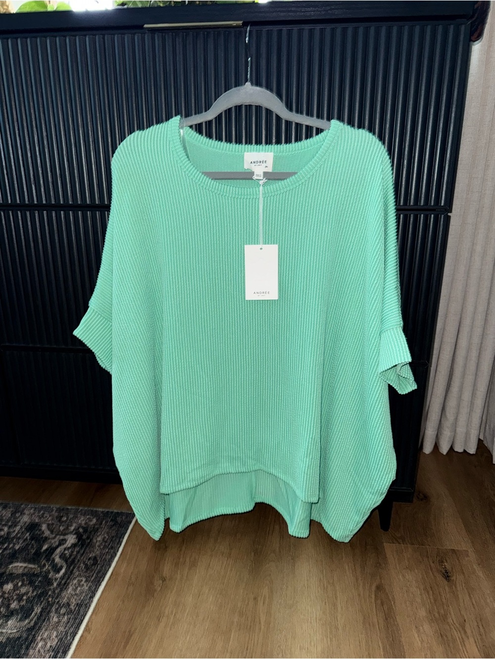 Andrée by Unit Mint Green Oversized Ribbed Top Small NWT